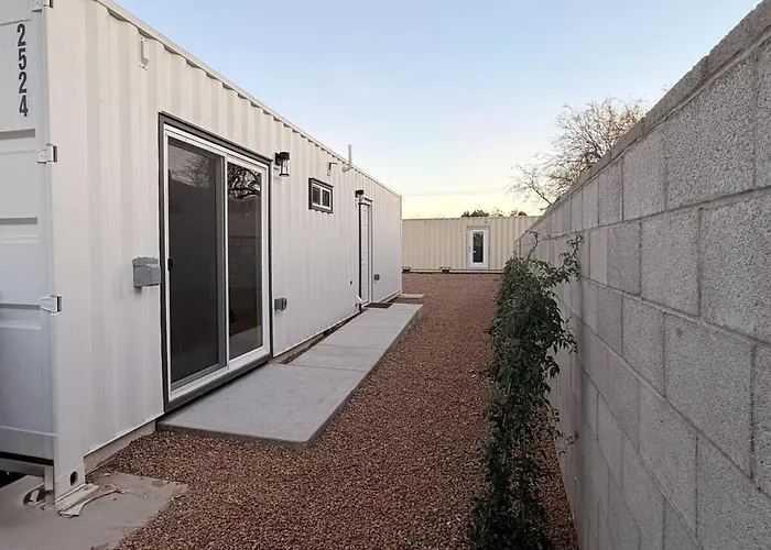 Modern Urban Container Retreat Sleeps 5 Near Uofa, Banner,